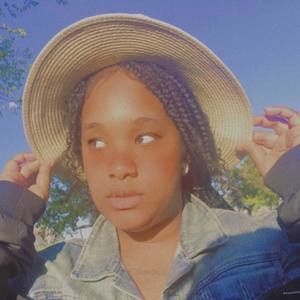 Meet your Posher, Bella